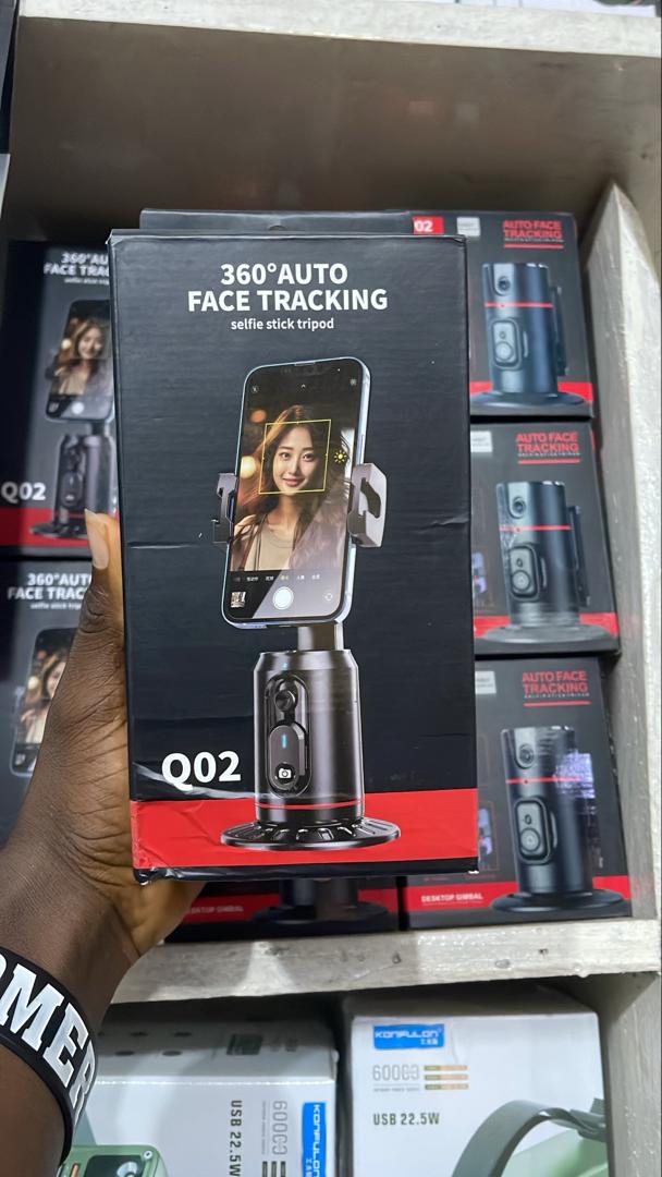 Auto Face Tracking Tripod, 360° Rotation Auto Tracking
