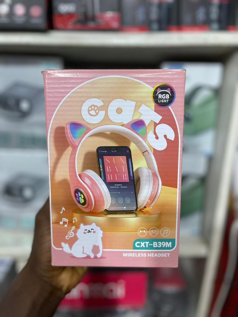CXT-B39M wireless over-ear headphone